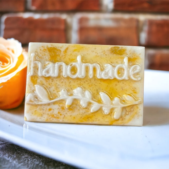 Indulge in the luxurious experience of our all-natural handmade bar soap.

Formulated with pure ingredients, it washes away impurities while providing deep hydration, leaving your skin feeling soft and smooth.

Feel good about your purchase with our cruelty-free formula.

 

- Pure ingredients
- Deeply hydrating
- Gentle cleansing
- Cruelty-free.
