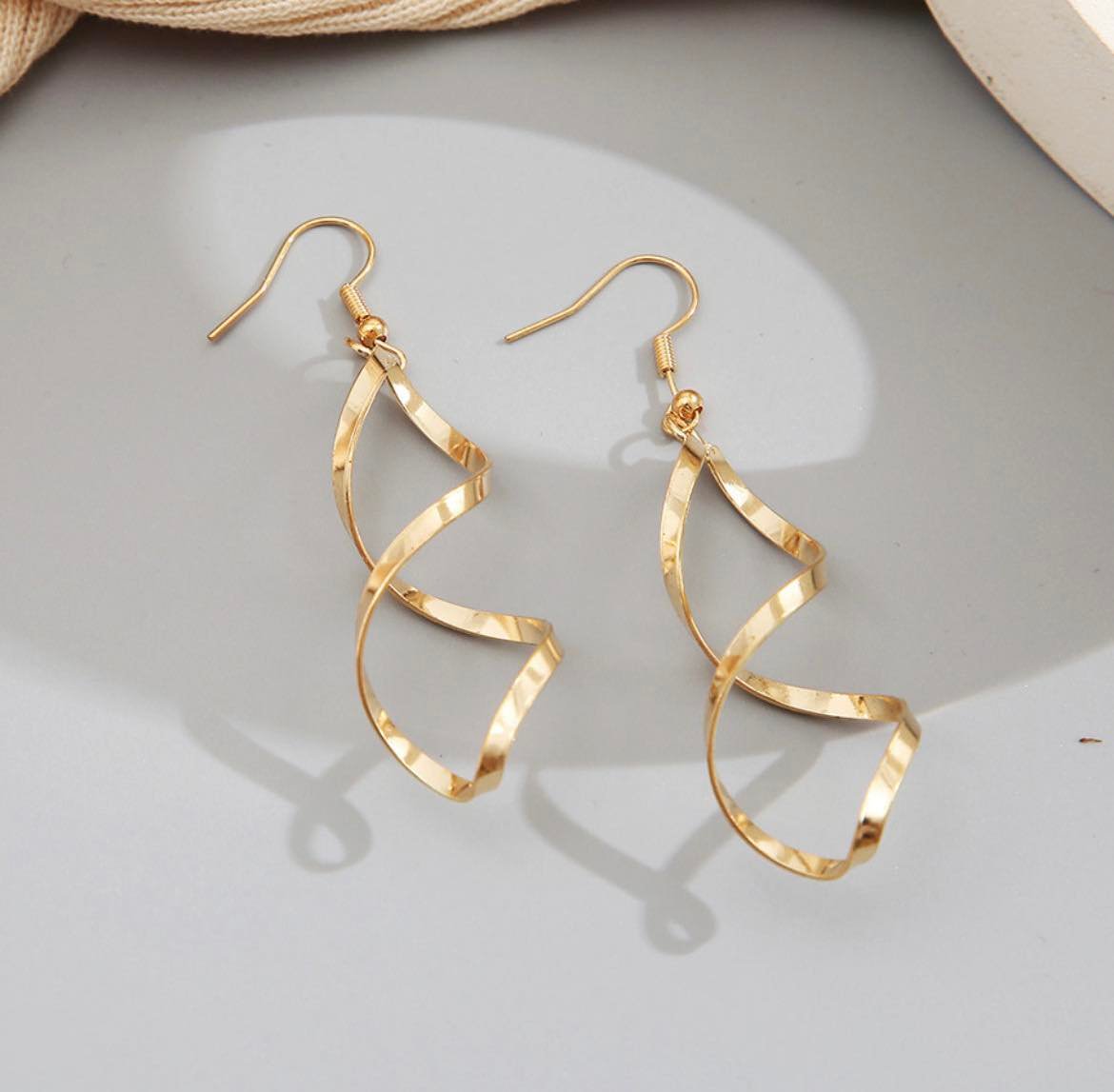 Plain Gold Spiral Earrings